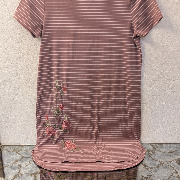 Polly & Esther Dresses & Skirts - Polly & Esther Pink Striped Mini Dress